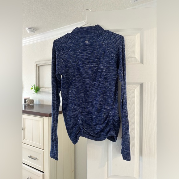 Athleta women’s training long sleeve top - Picture 4 of 5